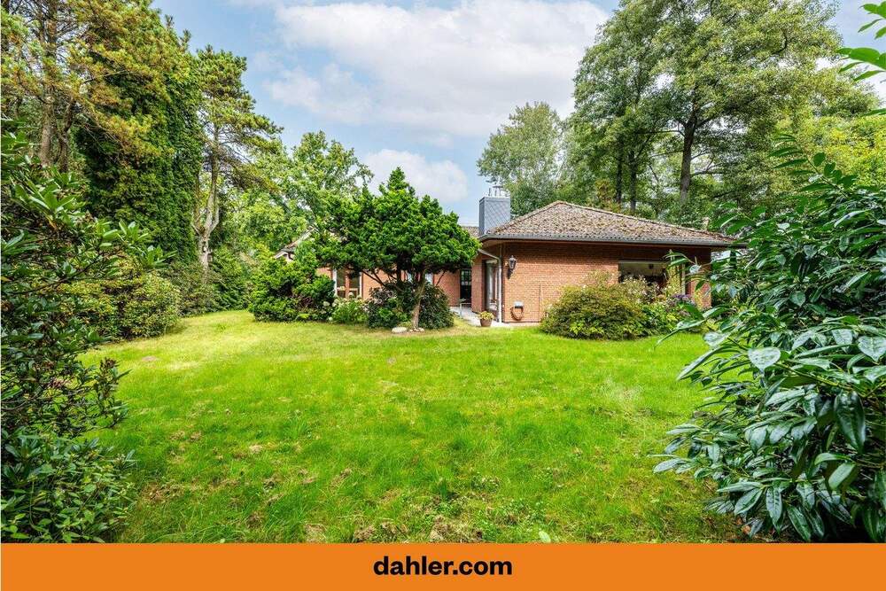 Thumbnail-Gepflegter Bungalow auf traumhaftem Grundstück in begehrter Lage