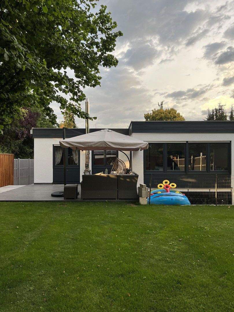 Thumbnail-Lichtdurchfluteter Reihenbungalow mit Garten und Sauna in ruhiger Lage