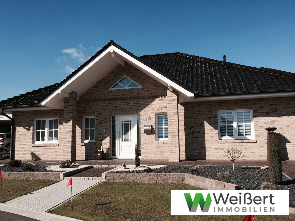 Thumbnail-Ebenerdig wohnen mit geschützter Terrasse Winkel-Bungalow als Niedrigenergiehaus mit Wärmepumpe