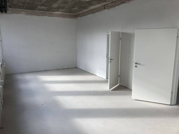 Thumbnail-Helle und frisch renovierte Büroflächen in zentraler Lage zu Wiesbaden und Frankfurt