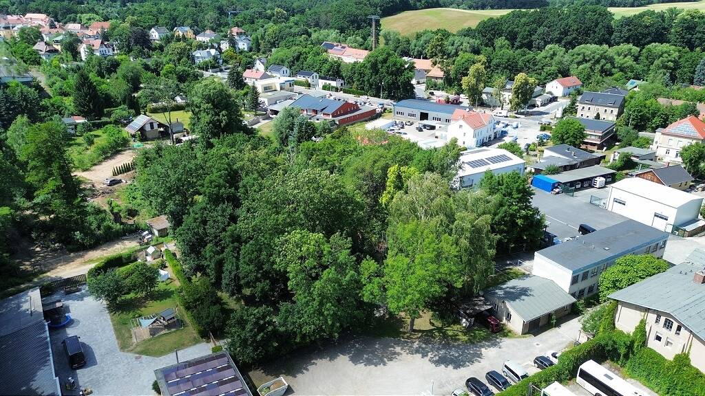 Thumbnail-Preisgünstiges Gewerbegrundstück mit ca. 2.750 m² in Radeberg zum Kauf