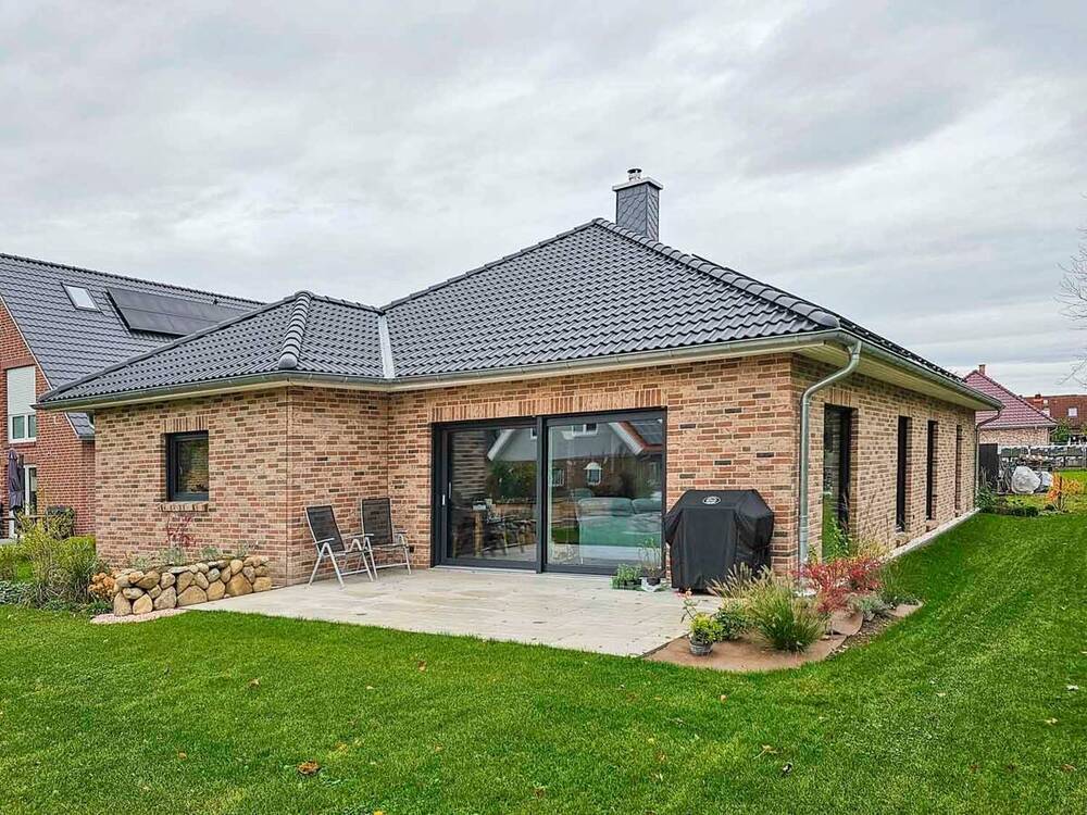 Thumbnail-Ebenerdig wohnen mit geschützter Terrasse - Neubauprojekt Bungalow in Niedrigenergiehaus EH40