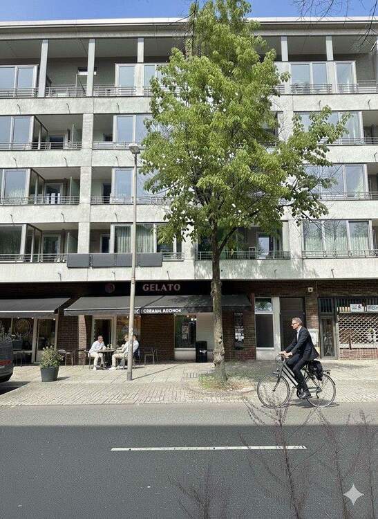 Thumbnail-Toplage Potsdamer Platz: Sanierte 3-Zimmer-Wohnung mit Wintergarten