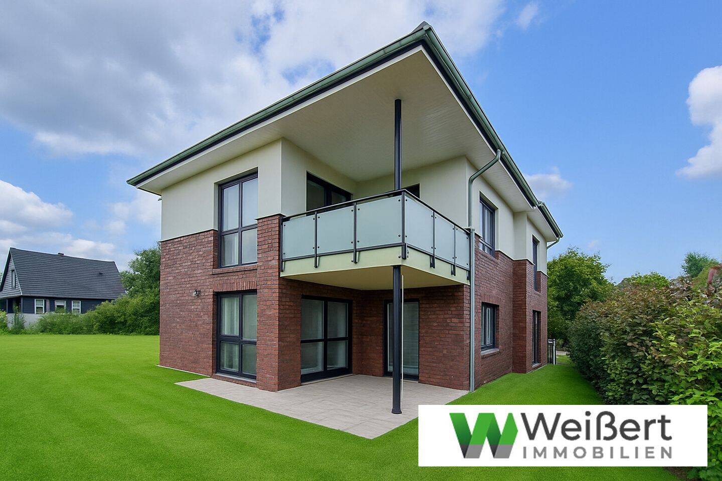 Thumbnail-Exklusive Neubau-Luxuswohnung im 1. OG mit großem Balkon - Effizienzhaus 40 mitten in Itzehoe - Provisionsfrei!