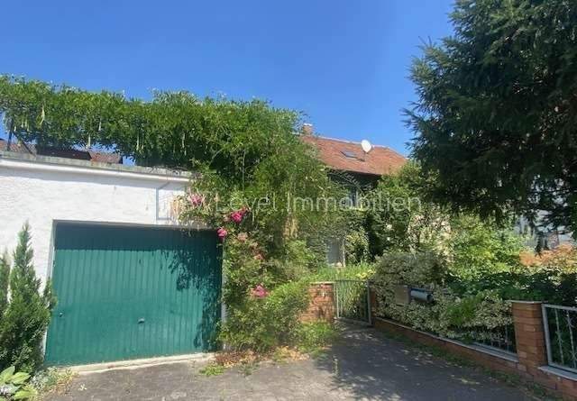 Thumbnail-Grundstück mit großem EFH und Nebengebäude zur Kernsanierung oder Abriss für Neubau z. B. für EFH