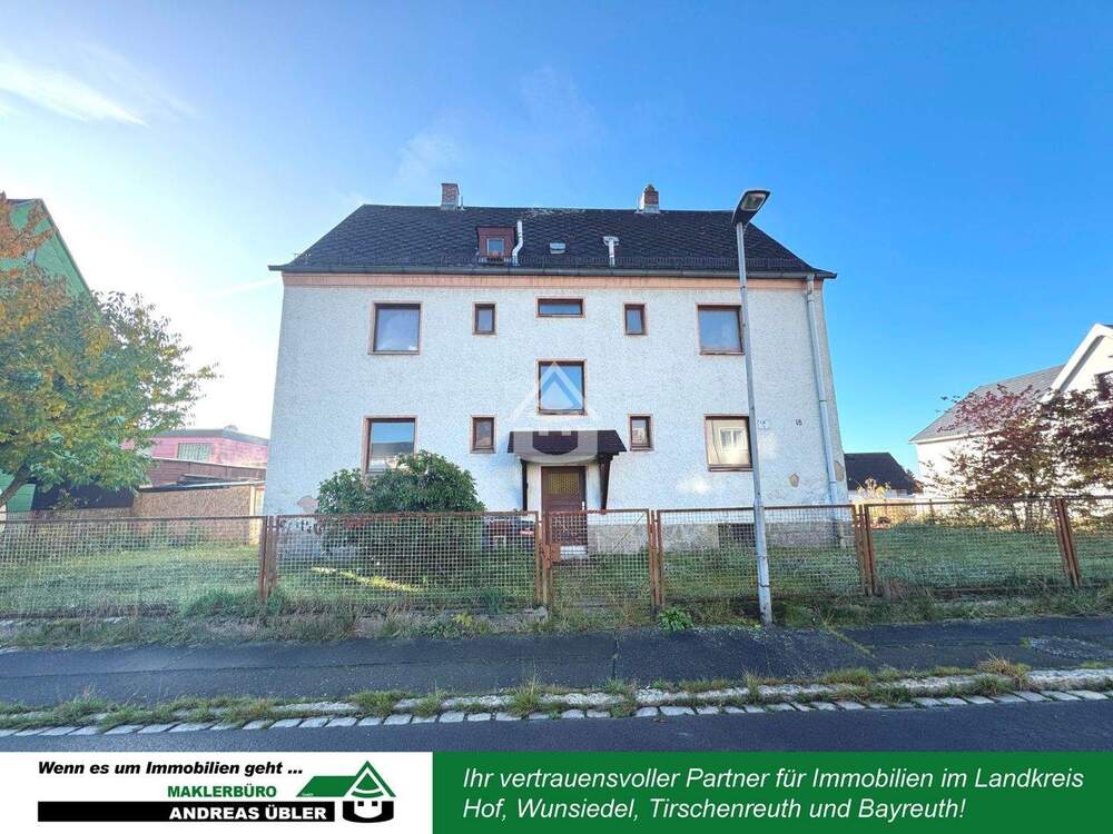 Thumbnail-Sanierungsbedürftiges Mehrfamilienhaus in guter Lage