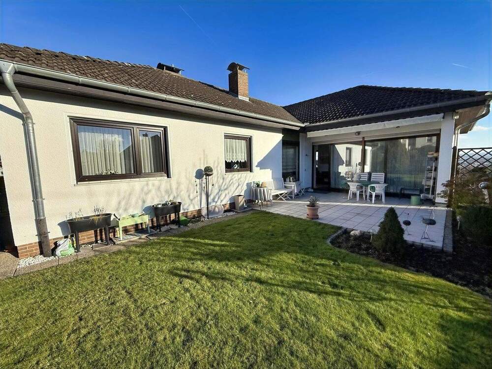 Thumbnail-Bungalow in begehrter Wohnlage von Vellmar Stadtgrenze Kassel mit viel Platz und Vollkeller