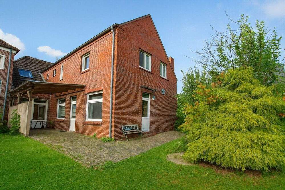 Thumbnail-Möbliertes Haus mit 8 Schlafzimmern, 8 Bädern und vieles mehr in zentraler Lage!