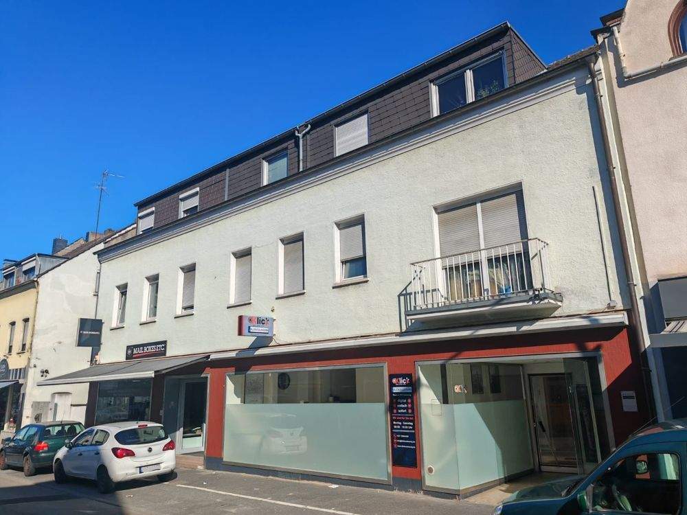 Thumbnail-Mehrfamilienhaus + Bungalow in zentraler Lage mit Garagen + Stellplätzen und Entwicklungspotential