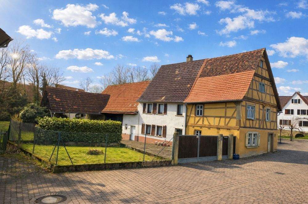 Thumbnail-GLOBAL INVEST SINSHEIM | Doppelhaushälfte mit Scheune und großem Grundstück in Mühlhausen