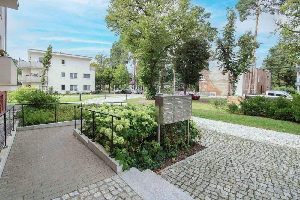 Thumbnail-Stilvolle 3-Zimmer-Wohnung nahe Lehnitzsee: Kernsanierter Altbau mit Südbalkon und Blick ins Grüne