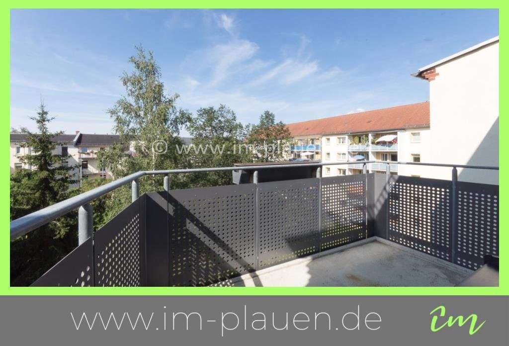 Thumbnail-3 Raumwohnung mit Balkon in Plauen zur Miete - Stadtteil Haselbrunn 3 Zimmerwohnung im Altbau