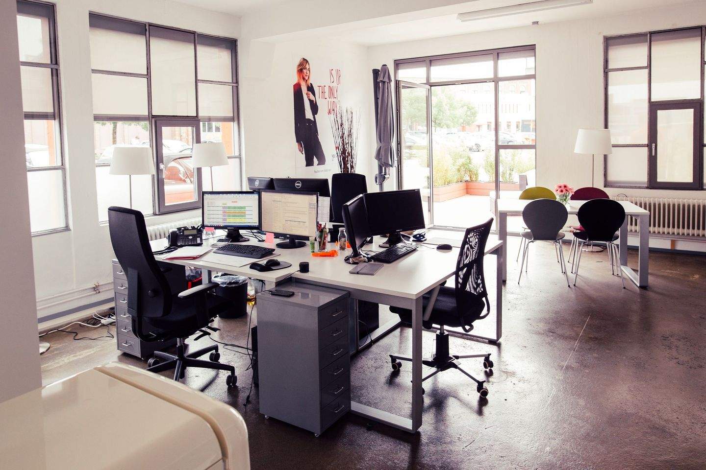 Thumbnail-All-Inclusive Schreibtischplätze mit Gartenterrasse in Köln-Mülheim ab 400€