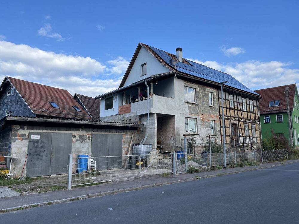 Thumbnail-Großzügiges Einfamilienhaus mit Scheune, Doppelgarage und großem Garten -Platz für Familie und Natur