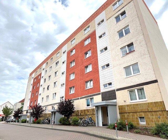 Thumbnail-Für sie in Herrichtung Ruhige 3-Raum Wohnung mit Balkon und Badewanne im EG ab 15.07.2026