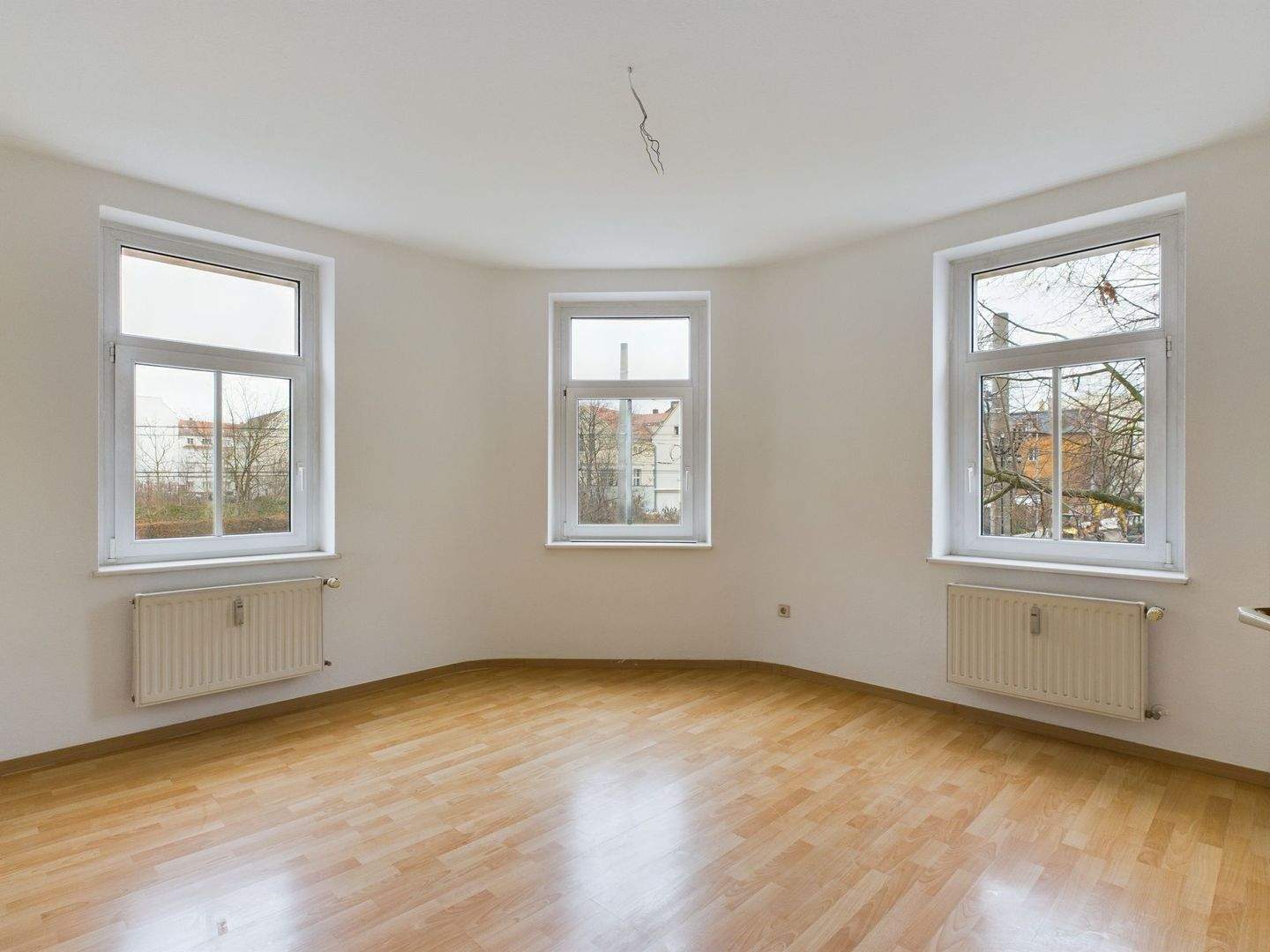 Thumbnail-4,5-Raum-Wohnung mit 2 Bädern im 1. OG