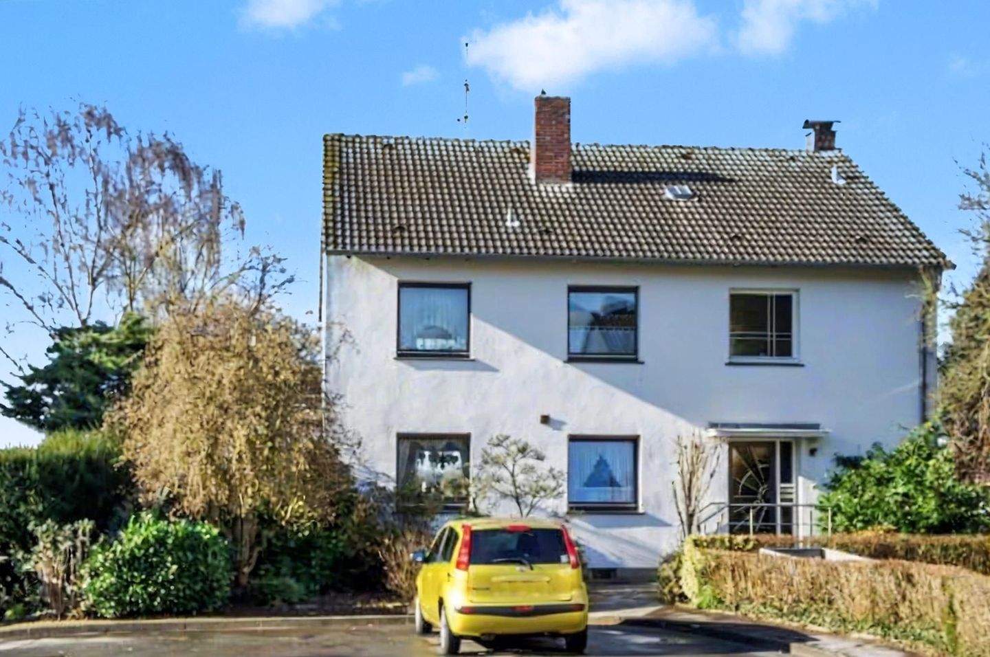 Thumbnail-2-Familienhaus mit tollem Grundstück in ruhiger Lage