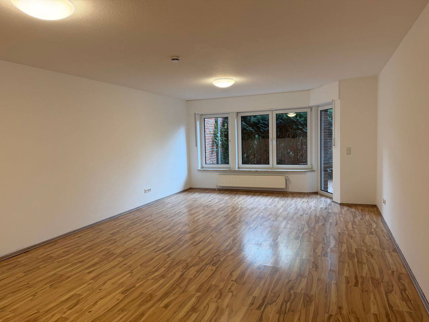 Thumbnail-3 ZKB Terrasse Wohnung mit Stellplatz