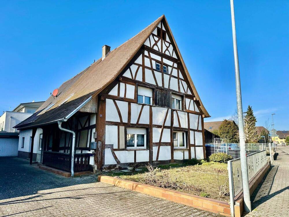 Thumbnail-Sanierungsbedürftiges Fachwerkhaus mit großen Charme und viel Potenzial