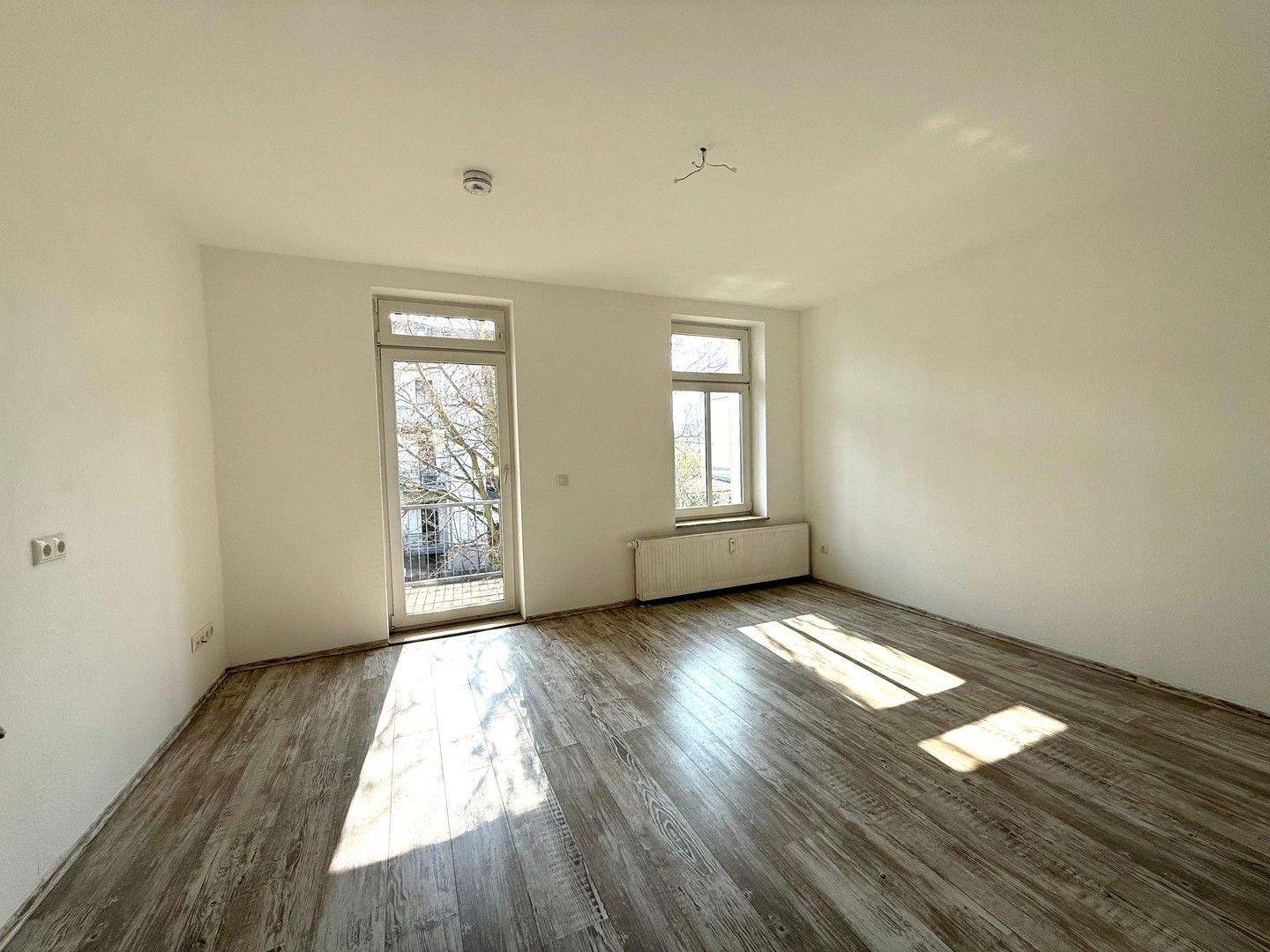 Thumbnail-Leerstehend & provisionsfrei: 2-Zimmer-Wohnung mit Südbalkon in ruhiger Lage