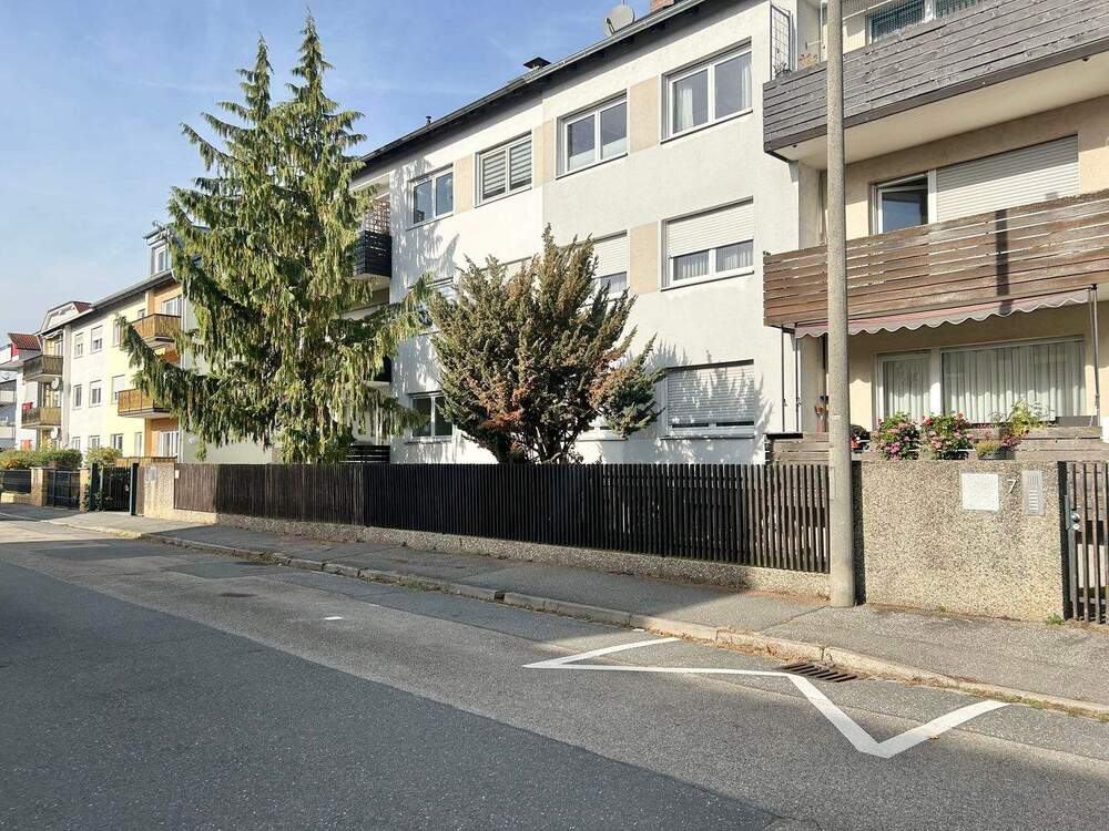 Thumbnail-***COMING HOME*** TOP SANIERTE 3 ZIMMER WOHNUNG MIT BALKON