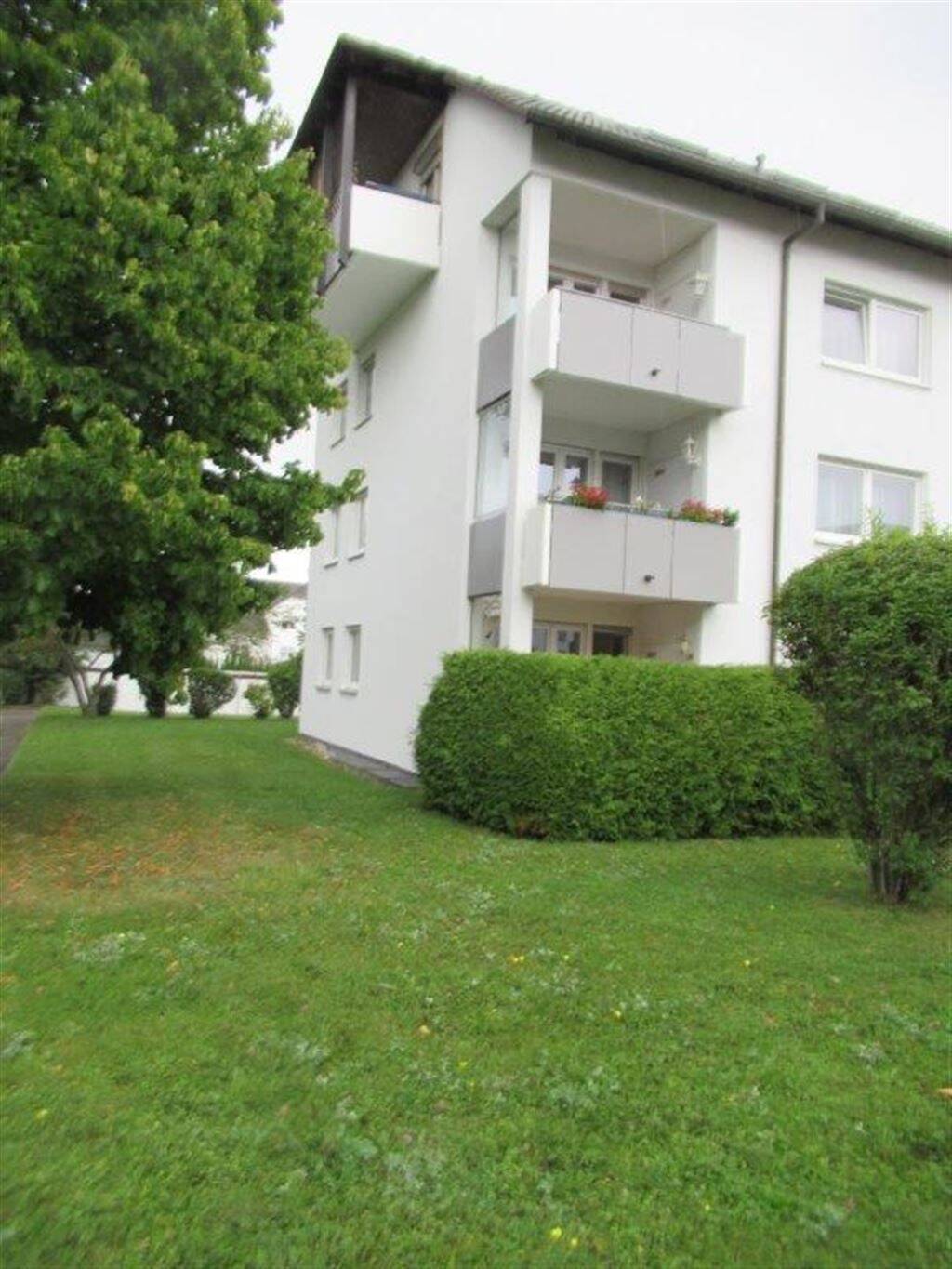 Thumbnail-3-Zimmer-Erdgeschoss-Wohnung in Oberndorf zu verkaufen