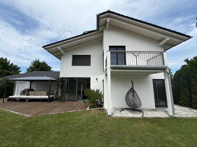 Thumbnail-Charmantes Haus in TOP LAGE sucht nette Mitbewohner gesucht oder Familie