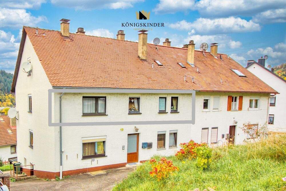 Thumbnail-Attraktive 4-Zimmer-Wohnung in einem gepflegten Zweifamilienhaus