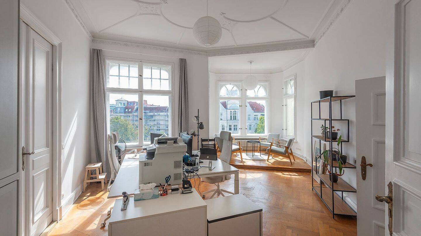 Thumbnail-Helle Büroräume im Altbau am Viktoria-Luise-Platz - flexibel & möbliert