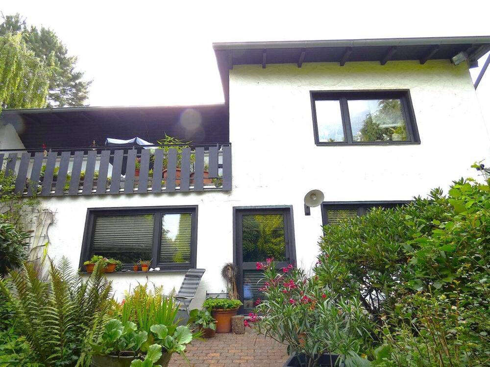 Thumbnail-Großzügiges Einfamilienhaus mit Fernblick in Bad Oeynhausen-Oberbecksen