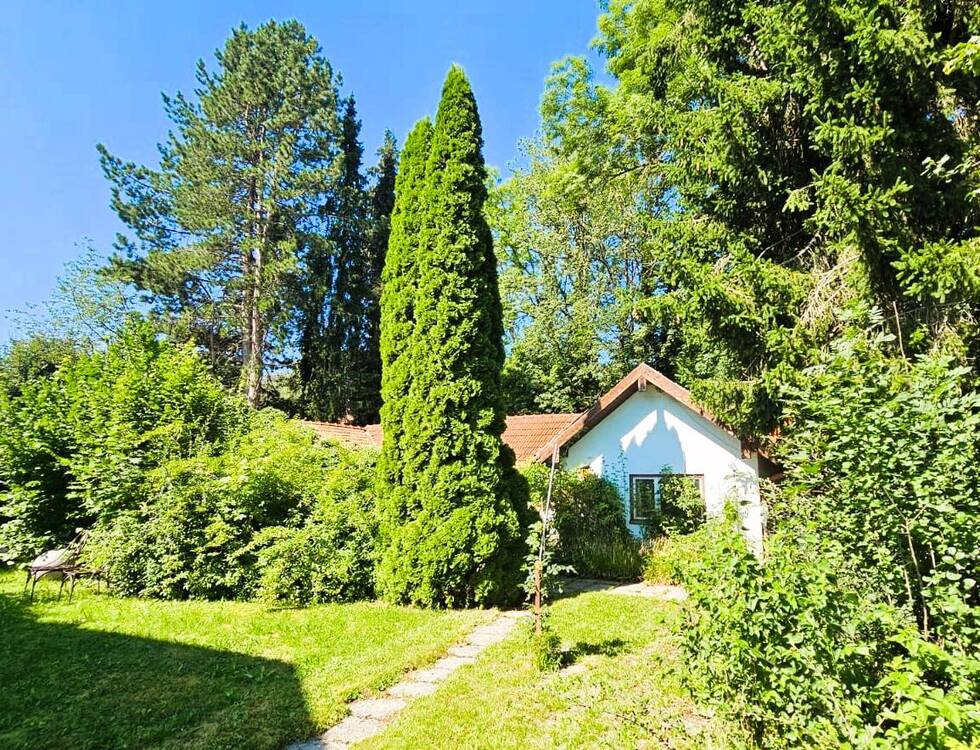 Thumbnail-Sonniges Grundstück mit Bungalow Altbestand * Neubau 2Vollgeschosse EFH freistehend