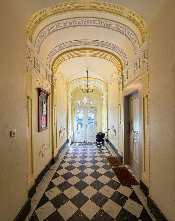 Thumbnail-Altbauklassiker mit Erker - Schöneberger 2-Zimmer-Wohnung im Hochparterre