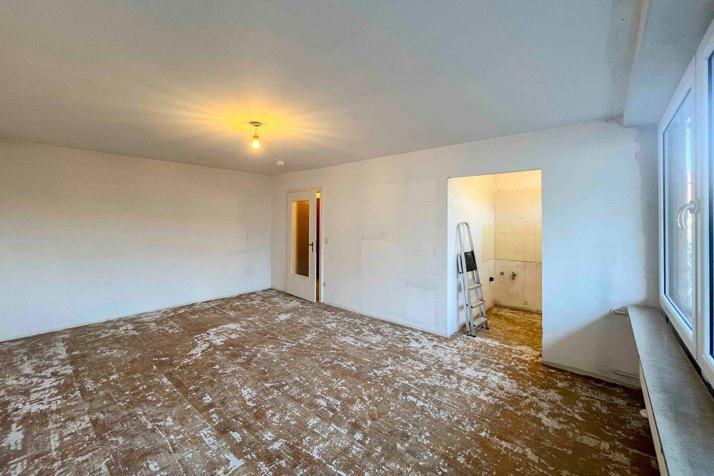 Thumbnail-Charmante 1-Zimmer-Wohnung mit Balkon zum Innenhof in Münchner Toplage Bogenhausen