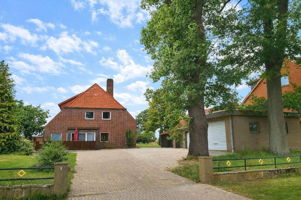 Thumbnail-Wohnen wo andere Urlaub machen - Attraktives Zweifamilienhaus in direkter Deichlage an der Elbe