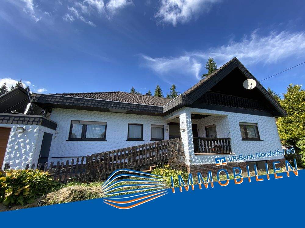 Thumbnail-Großes Einfamilienhaus mit Ausbaupotential in der Miescheiderheide