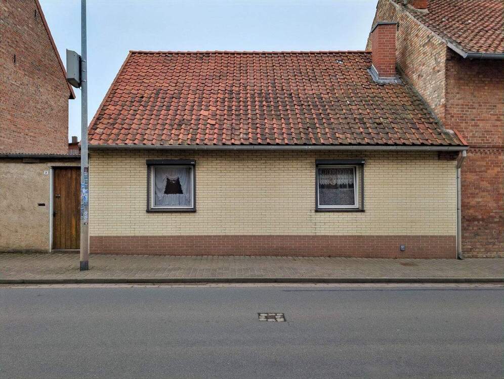 Thumbnail-Kompaktes Einfamilienhaus für Handwerker in Groß Quenstedt