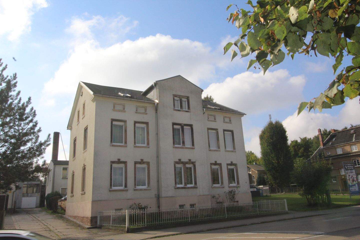 Thumbnail-Tolle große Wohnung zur Verwirklichung von Wohnträumen! Stellplatz! Dachgeschoss!