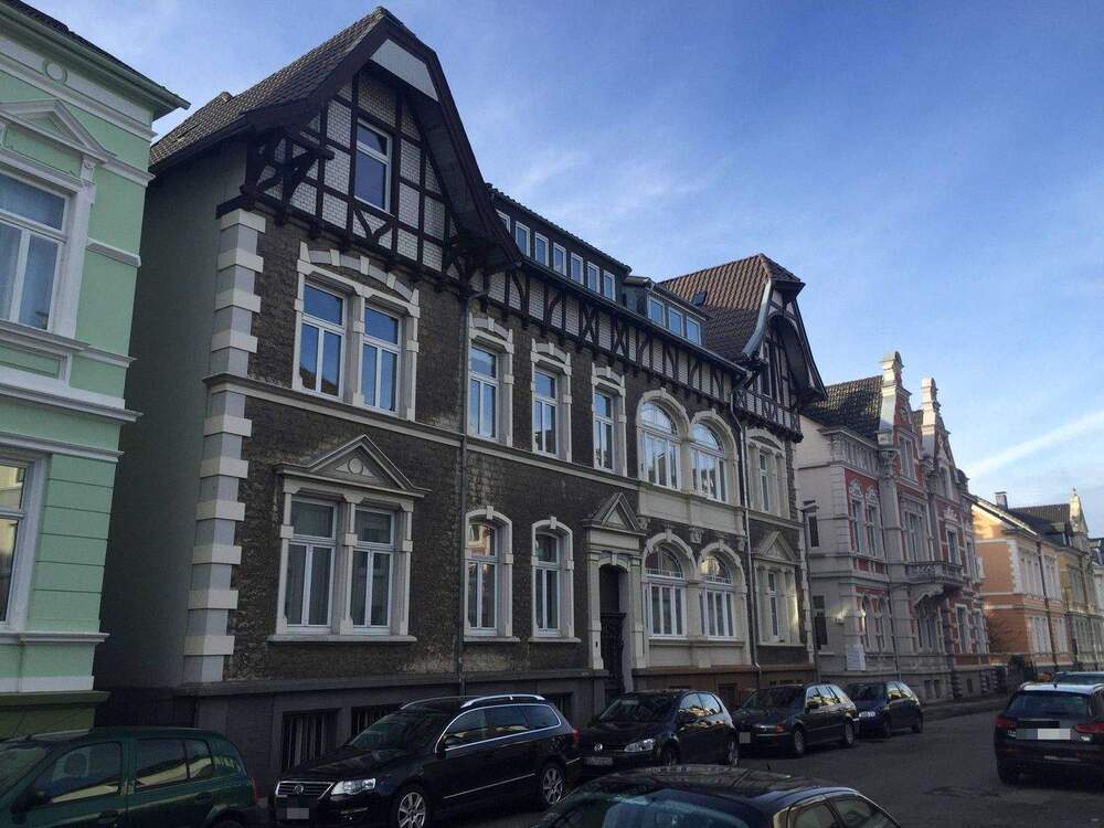 Thumbnail-3-4-Zimmer-Altbau-Wohnung mit Wintergarten in zentraler Lage von Detmold