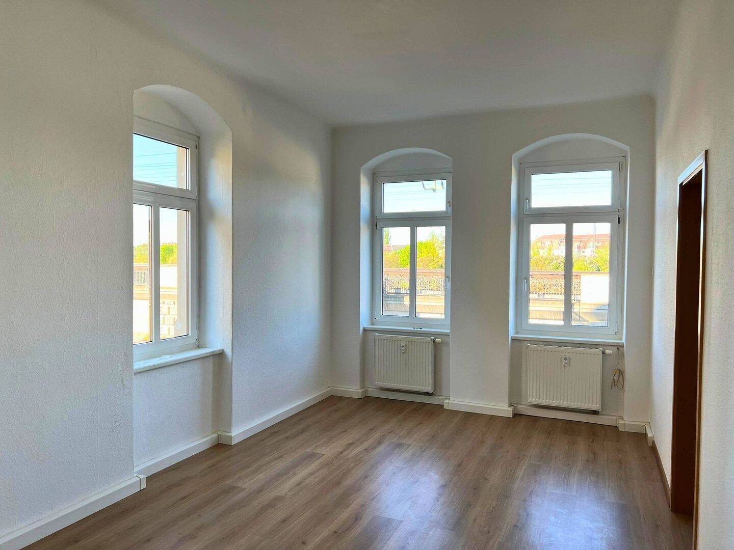 Thumbnail-Charmante und helle 3-Zimmer-Wohnung mit BALKON und Altbauflair