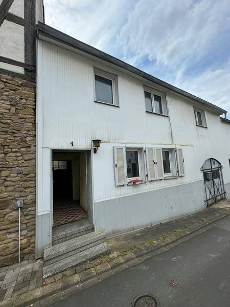 Thumbnail-HANDWERKERJUWEL! Altbauflair für Bewohner mit jungen Ideen! Die Vergangenheit zur Zukunft machen!