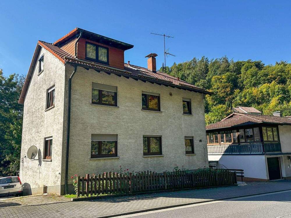 Thumbnail-Attraktives Mehrfamilienhaus in Mörlenbach-Weiher - freie Wohnung zur Neuvermietung oder Eigenbedarf