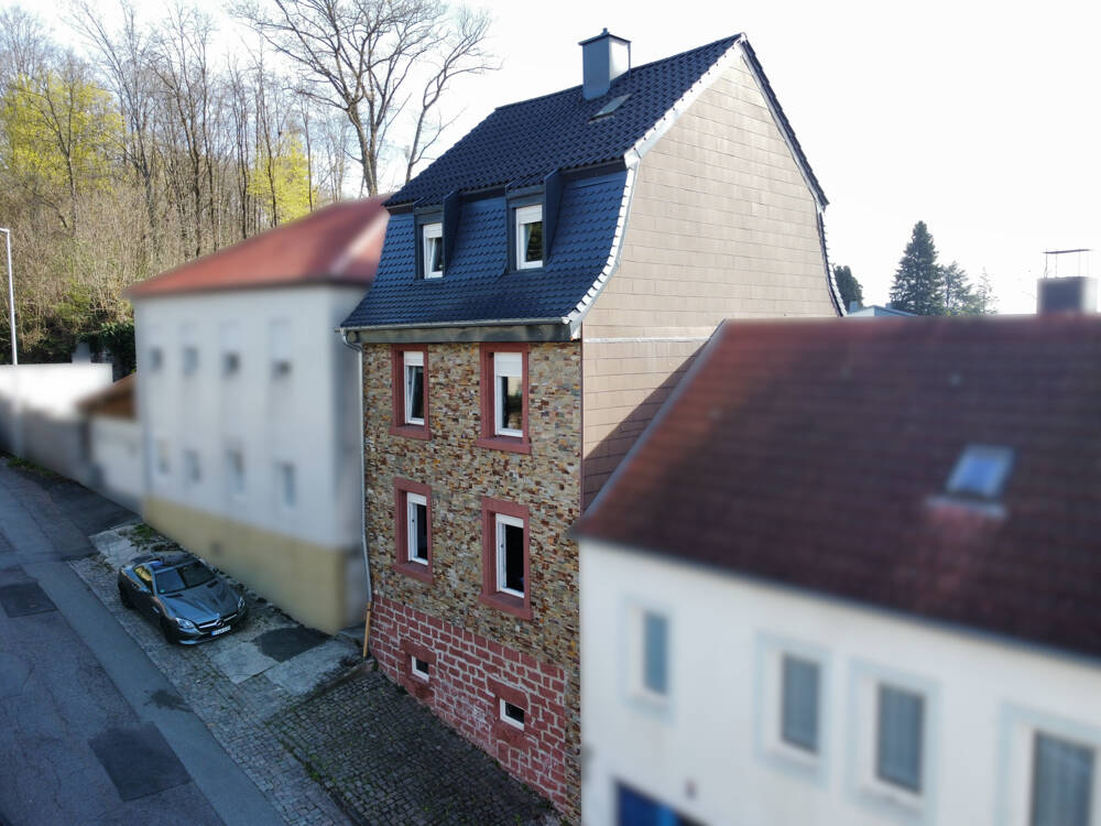 Thumbnail-Attraktive Investmentchance: Saniertes 3-Parteienhaus