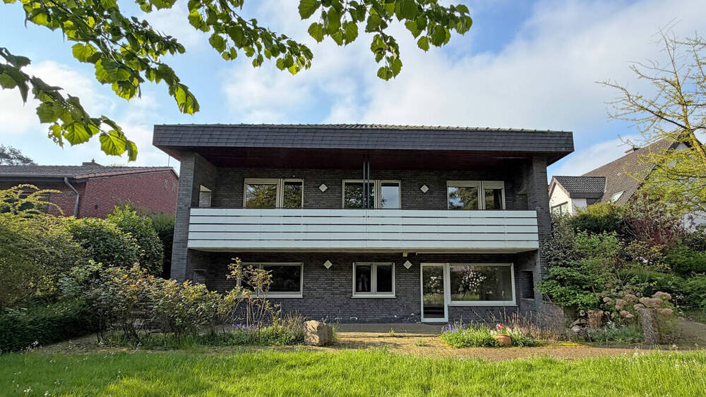 Thumbnail-Freistehendes Einfamilienhaus in ruhiger Sackgassenlage von Hünxe - großzügiges Grundstück mit viel Potenzial!