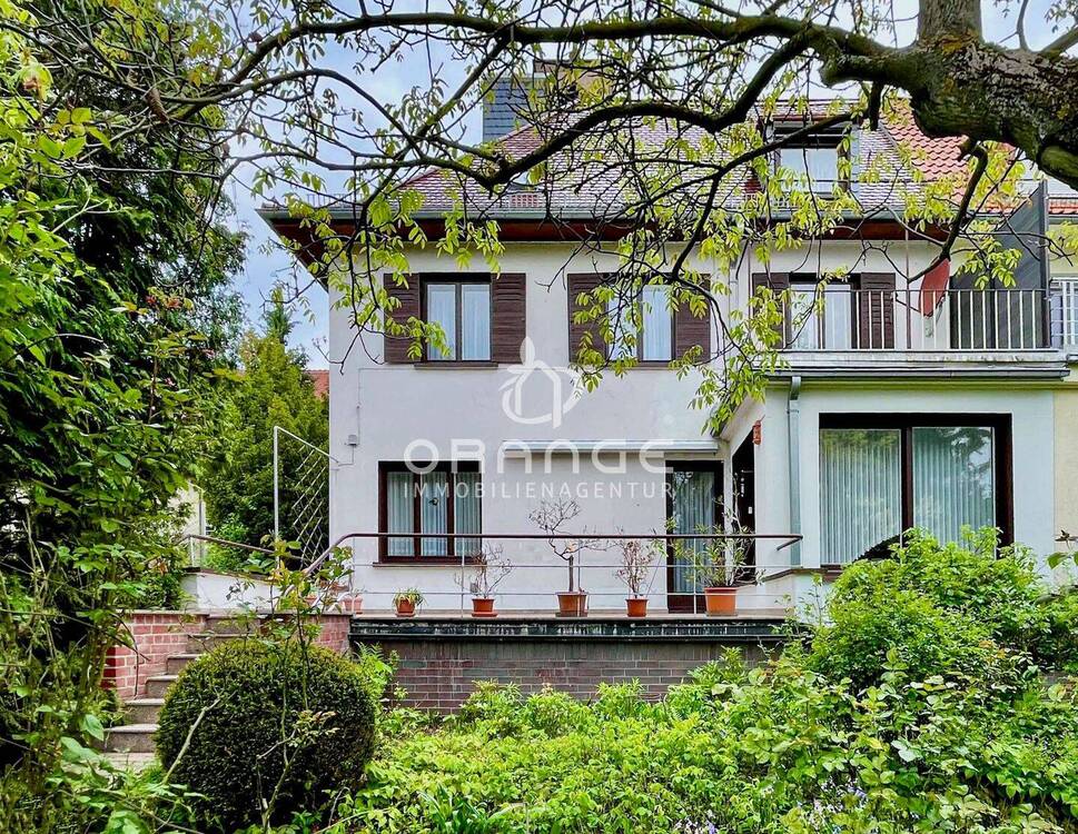 Thumbnail-*** Stilvolles Architektenhaus mit historischem Charakter und traumhaftem Gartengrundstück ***