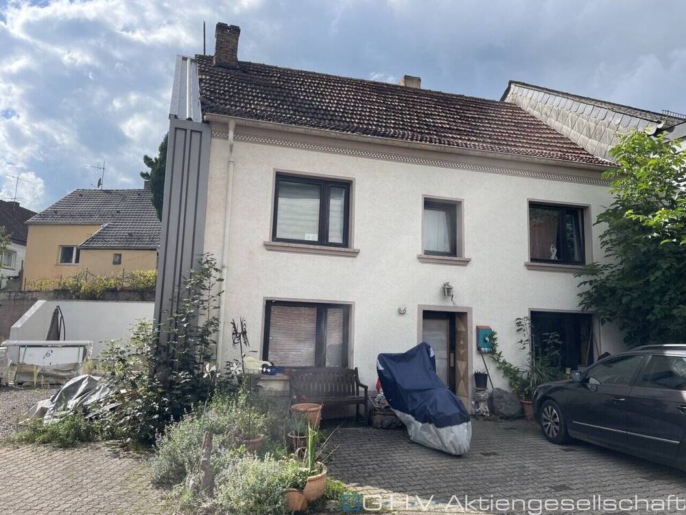 Thumbnail-leerstehendes Zweifamilienhaus