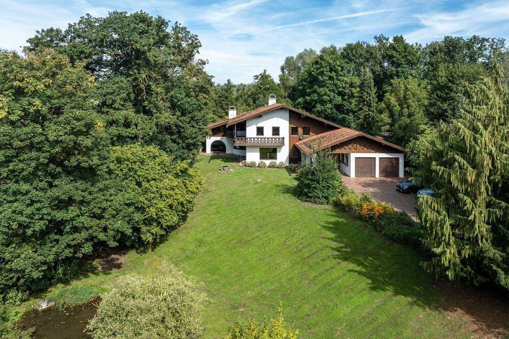 Thumbnail-AIGNER - Verstecktes Juwel im Grünen - Landhaus mit Perspektive!