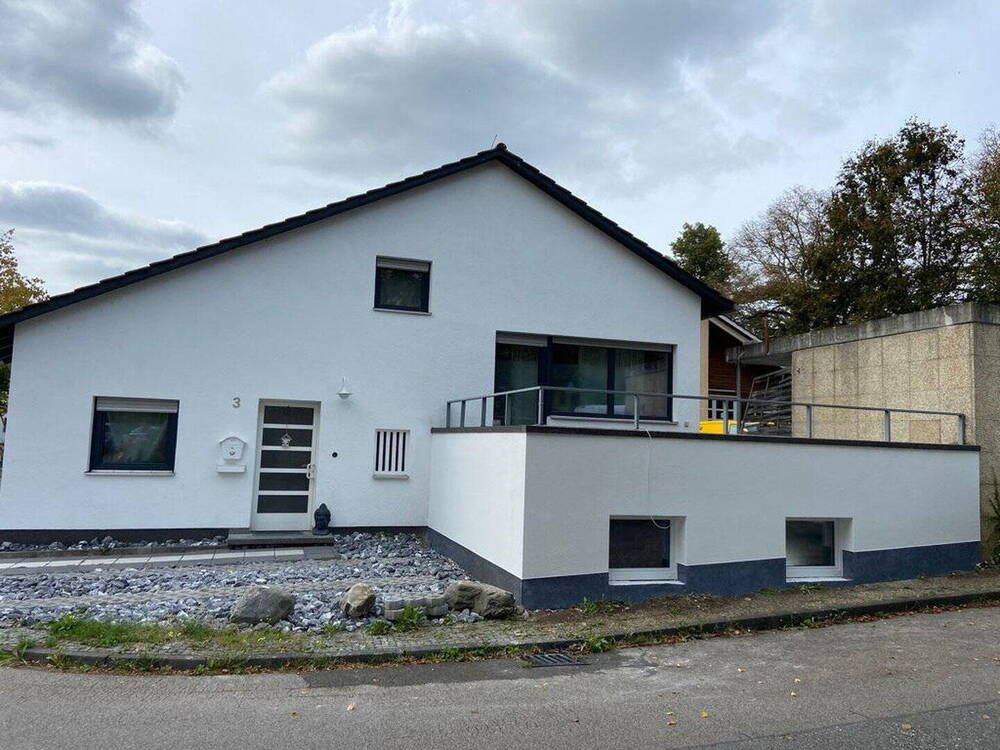 Thumbnail-Einfamilienhaus mit einem Geschäftshaus, Direkt am Bahnhof, Schweizer Grenze