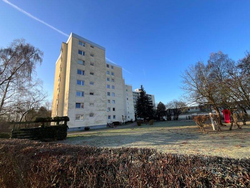 Thumbnail-3 Zimmer Eigentumswohnung mit Balkon und Einbauküche in der Weststadt
