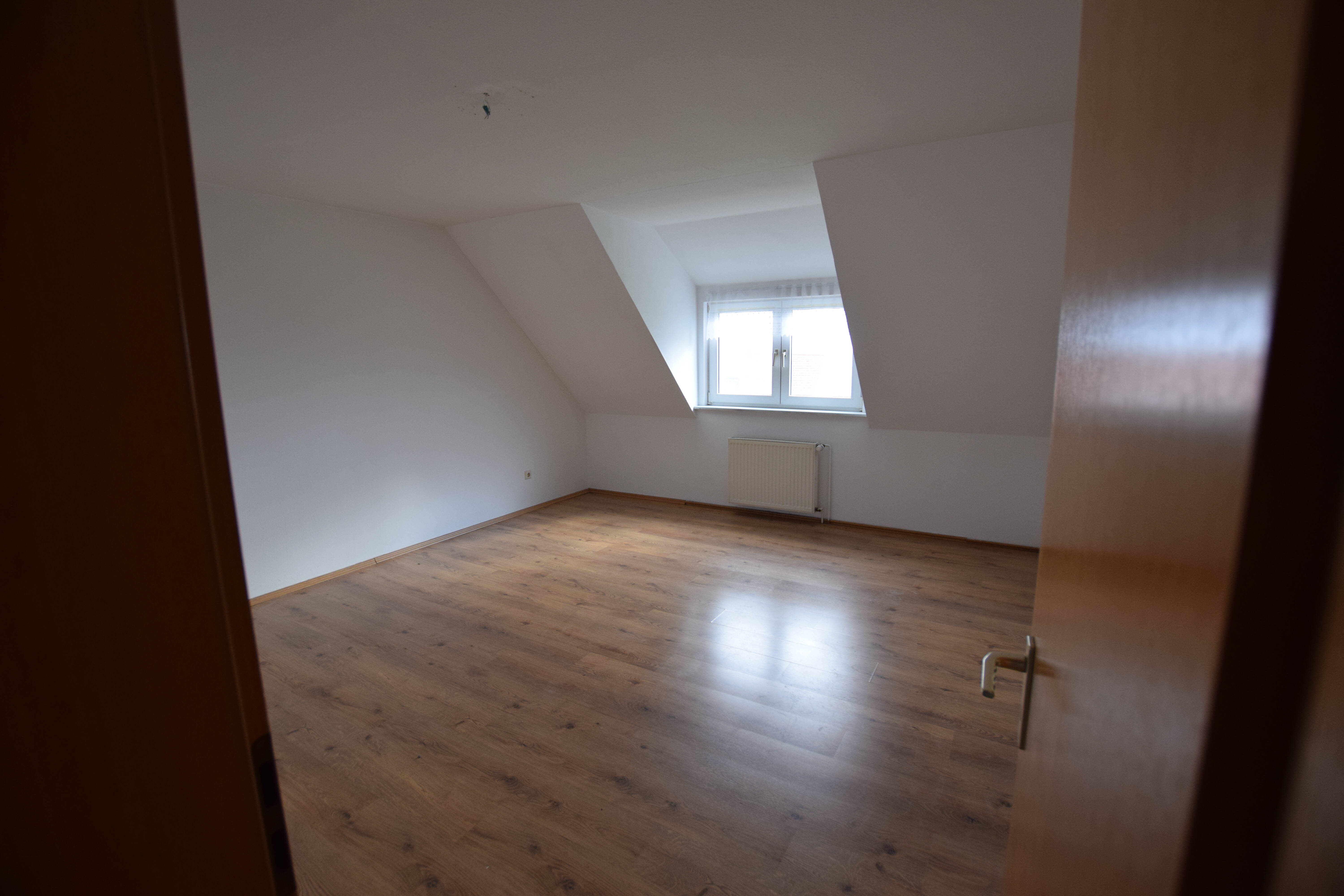 Thumbnail-Wohnen am Rande von Schwerin - Laminat & Stellplatz