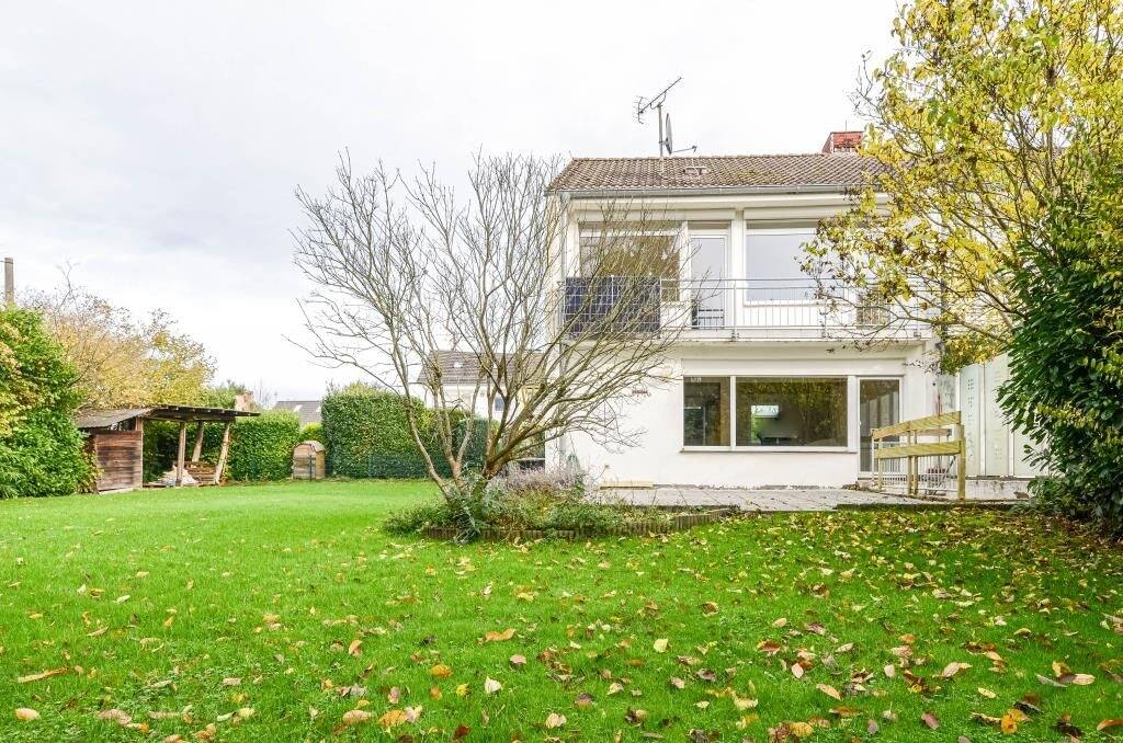 Thumbnail-Reihenendhaus mit An- und Ausbaumöglichkeiten (DG) * 4 Zimmer * Terrasse * Balkon * Carport